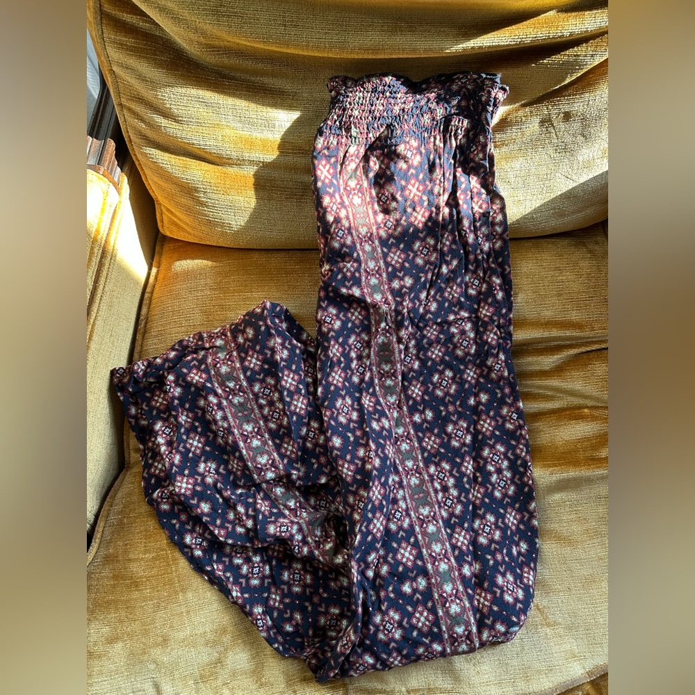 Brandy Melville high waisted patterned pants ✨ one size fits all